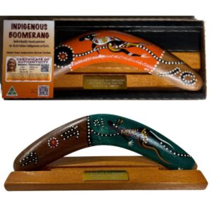 Boxed 12 Inch Detailed Animal Boomerang with Stand