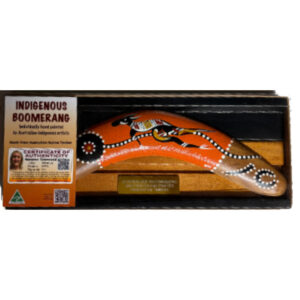Boxed 12 Inch Detailed Animal Boomerang with Stand