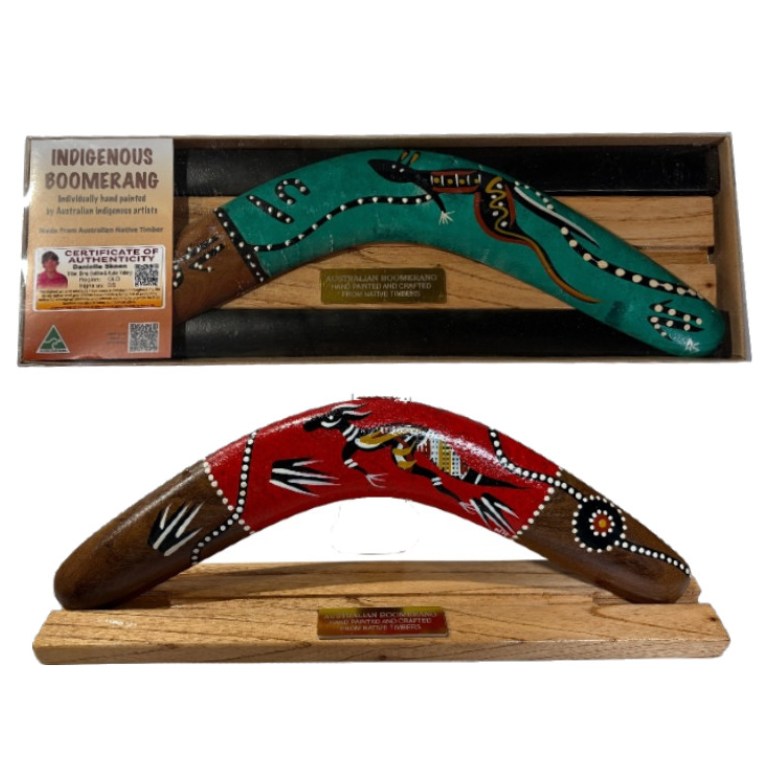 Boxed 14 Inch Detailed Animal Boomerang with Stand 1 BXBOAN14 GROUP BIGGER
