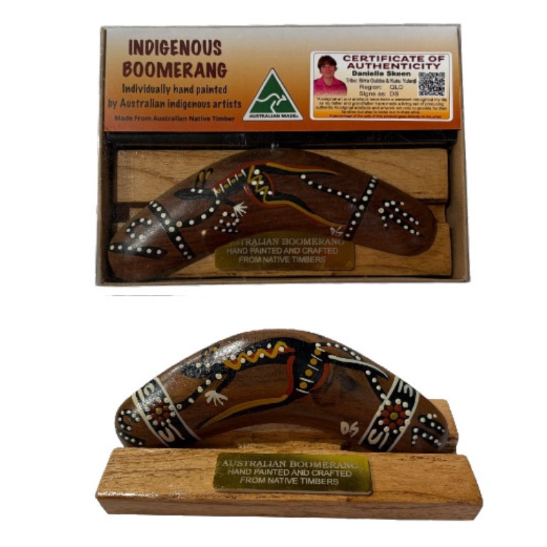 Boxed 6 Inch Animal and Weapons Traditional Boomerang with Stand 2 BXBOAW06 GROUP BIGGER