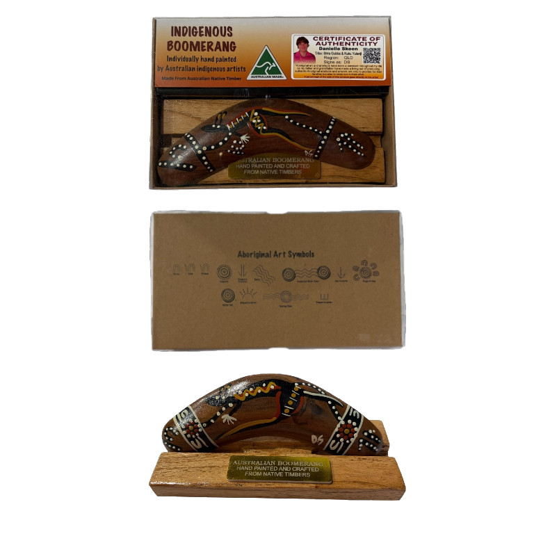 Boxed 6 Inch Animal and Weapons Traditional Boomerang with Stand 11 Boxed 6 Inch Animal and Weapons Traditional Boomerang with Stand - Image 9