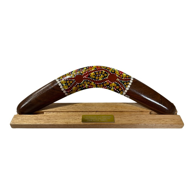Boxed 14 Inch Dot Boomerang with Stand 8 Boxed 14 Inch Dot Boomerang with Stand - Image 6