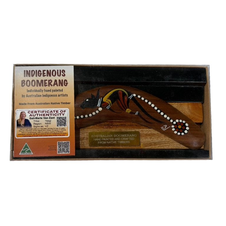 Boxed 10 Inch Traditional Boomerang with Stand 4 Boxed 10 Inch Traditional Boomerang with Stand - Image 2