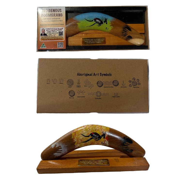 Boxed 12 Inch Arthur Conlon Boomerang with Stand 6 Boxed 12 Inch Arthur Conlon Boomerang with Stand - Image 4