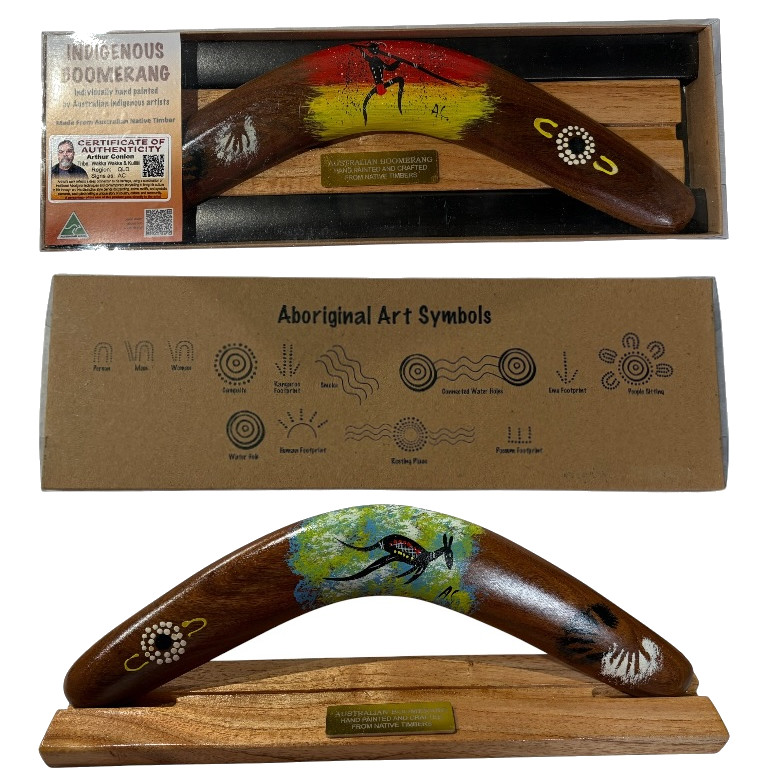 Boxed 14 Inch Arthur Conlon Boomerang with Stand 5 Boxed 14 Inch Arthur Conlon Boomerang with Stand - Image 3